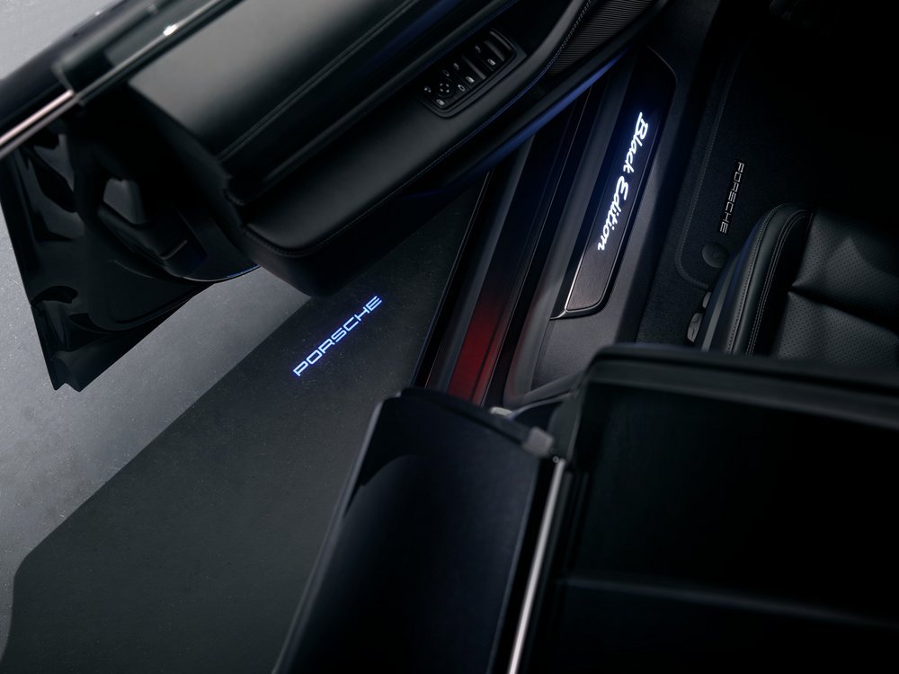 Porsche-Taycan-Black-Edition