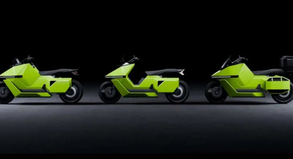 China's new self-driving electric scooter shows off performance