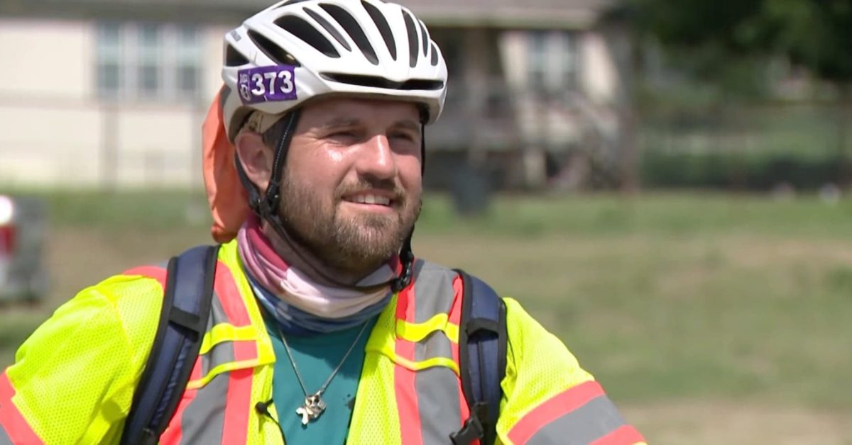 How one man with a hacksaw and an e-bike became a Texas flood 'hero'
