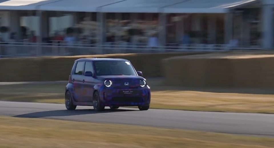Watch Honda's Super EV Concept rip around the track during its global debut [Video]