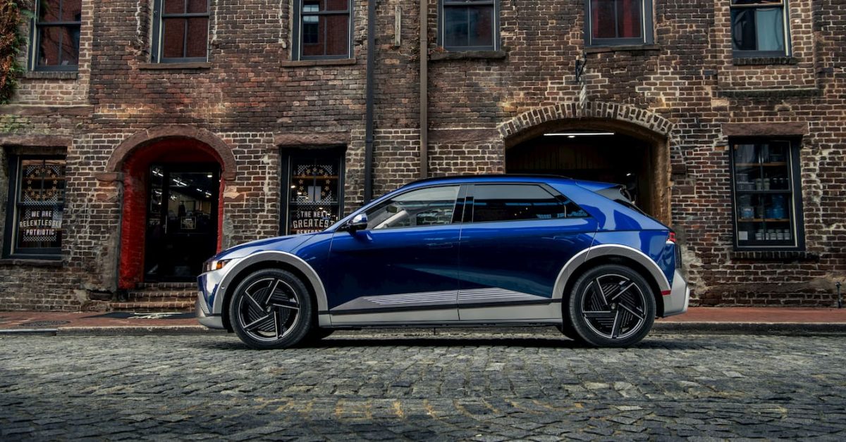 Hyundai is discounting EVs because who wants to pay for gas these days