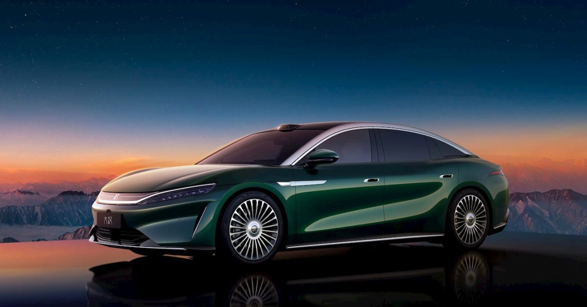 BYD’s new flagship EV breaks cover for the first time with a range of 1,008 km [Video]