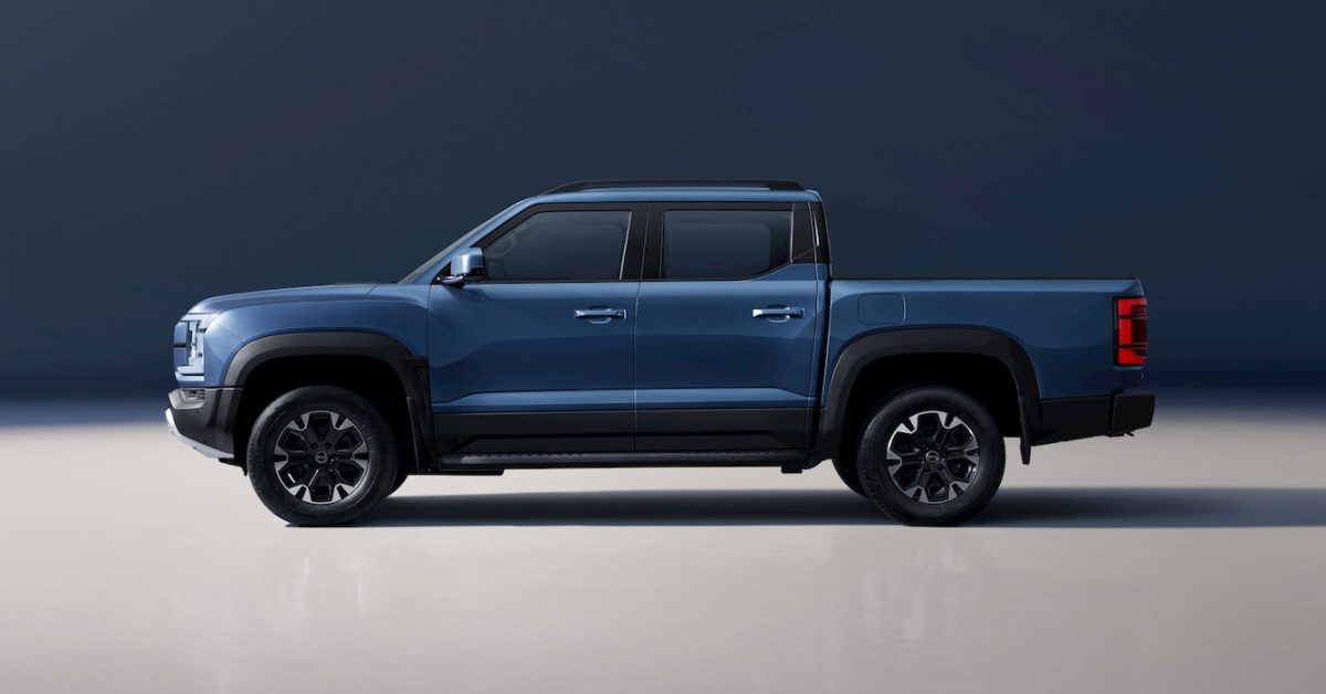BYD’s first pickup goes on sale for $63,000 in the UK, with more EV range than the Ford Ranger
