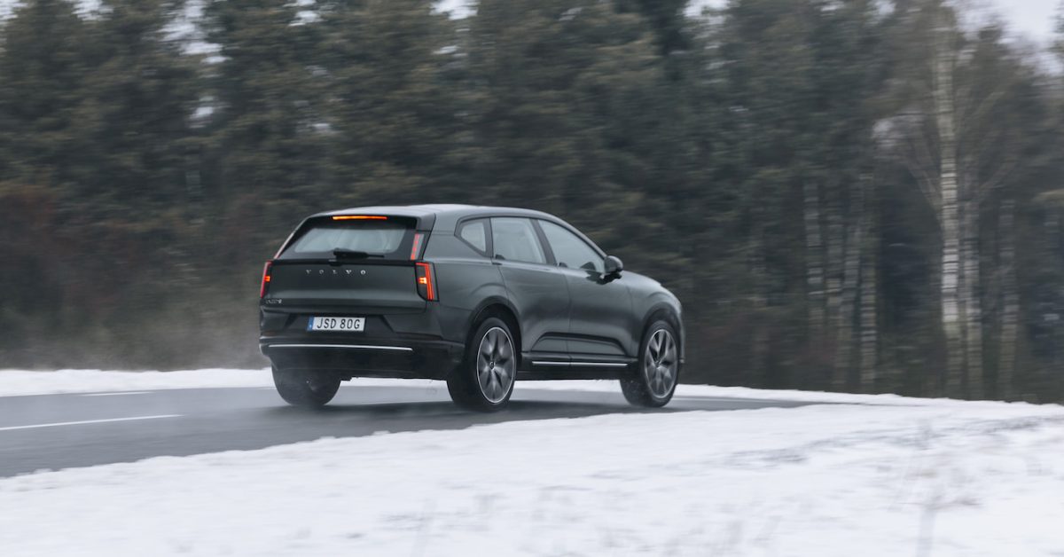 Volvo delivers first EX60 EVs, a ‘game changer’ with 500+ miles range and fast charging