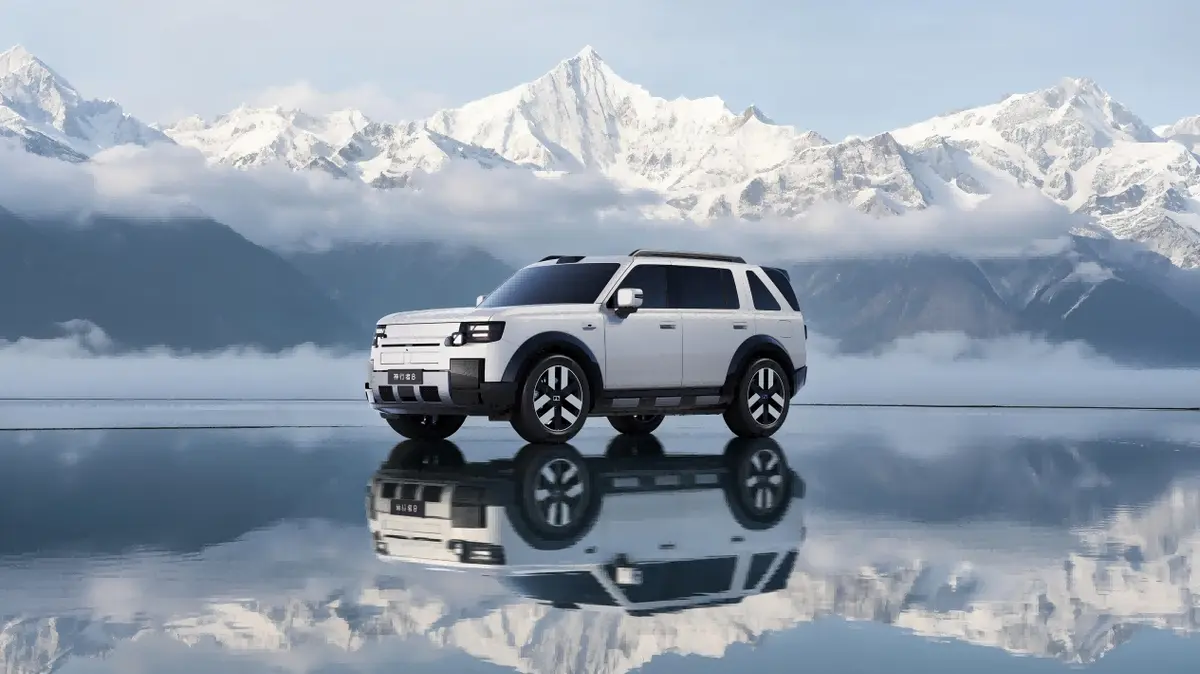 Chery and Jaguar Land Rover collaborated Freelander 8 reveals five new exterior colours