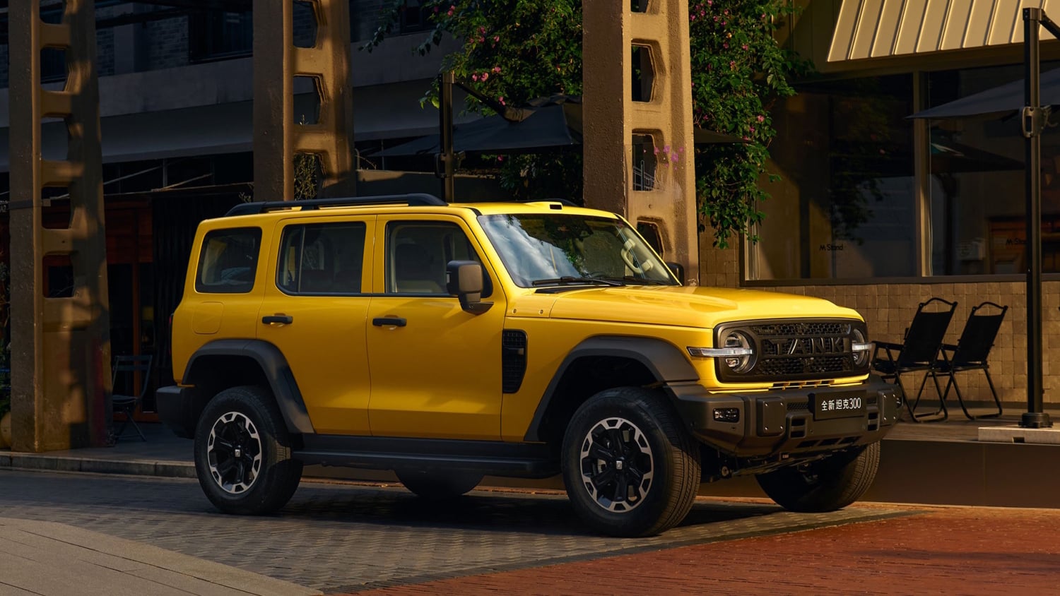 200 km PHEV, LiDAR & better off-road chops: GWM reveals Tank 300 refresh in China