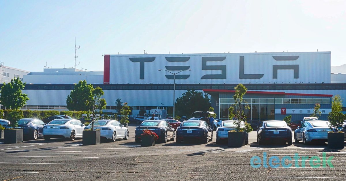 California’s new $3,500 EV rebate favors Rivian and Lucid over Tesla